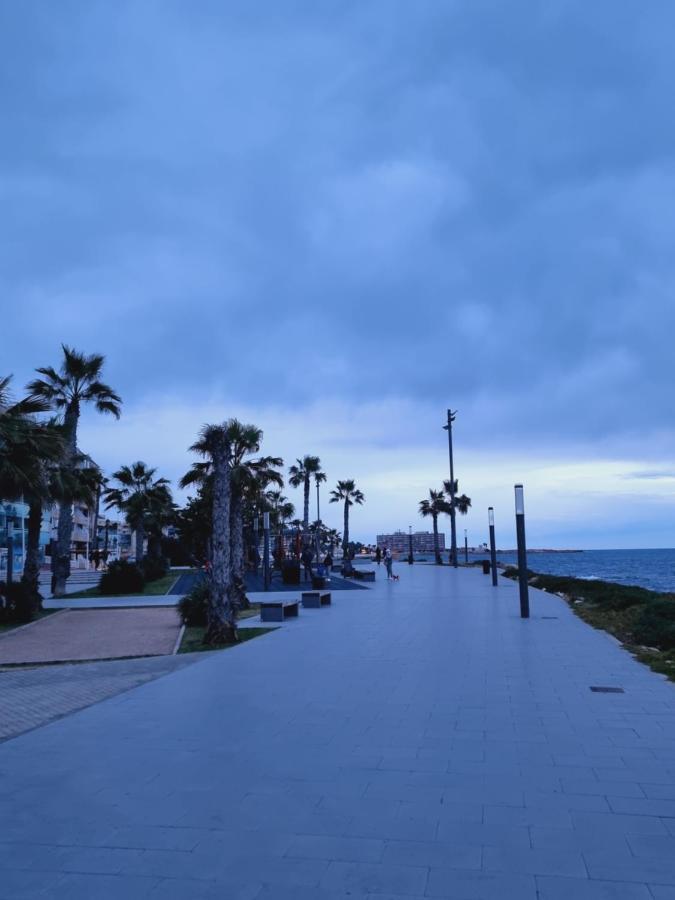 Luxury Evita Apartments In Torrevieja Eksteriør bilde
