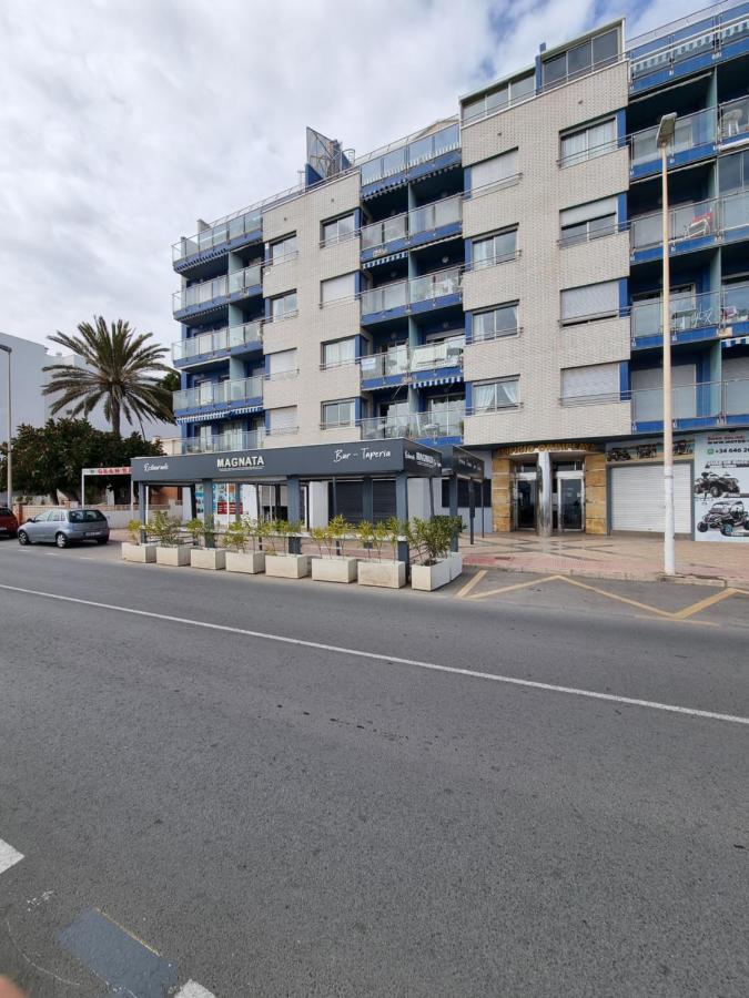 Luxury Evita Apartments In Torrevieja Eksteriør bilde